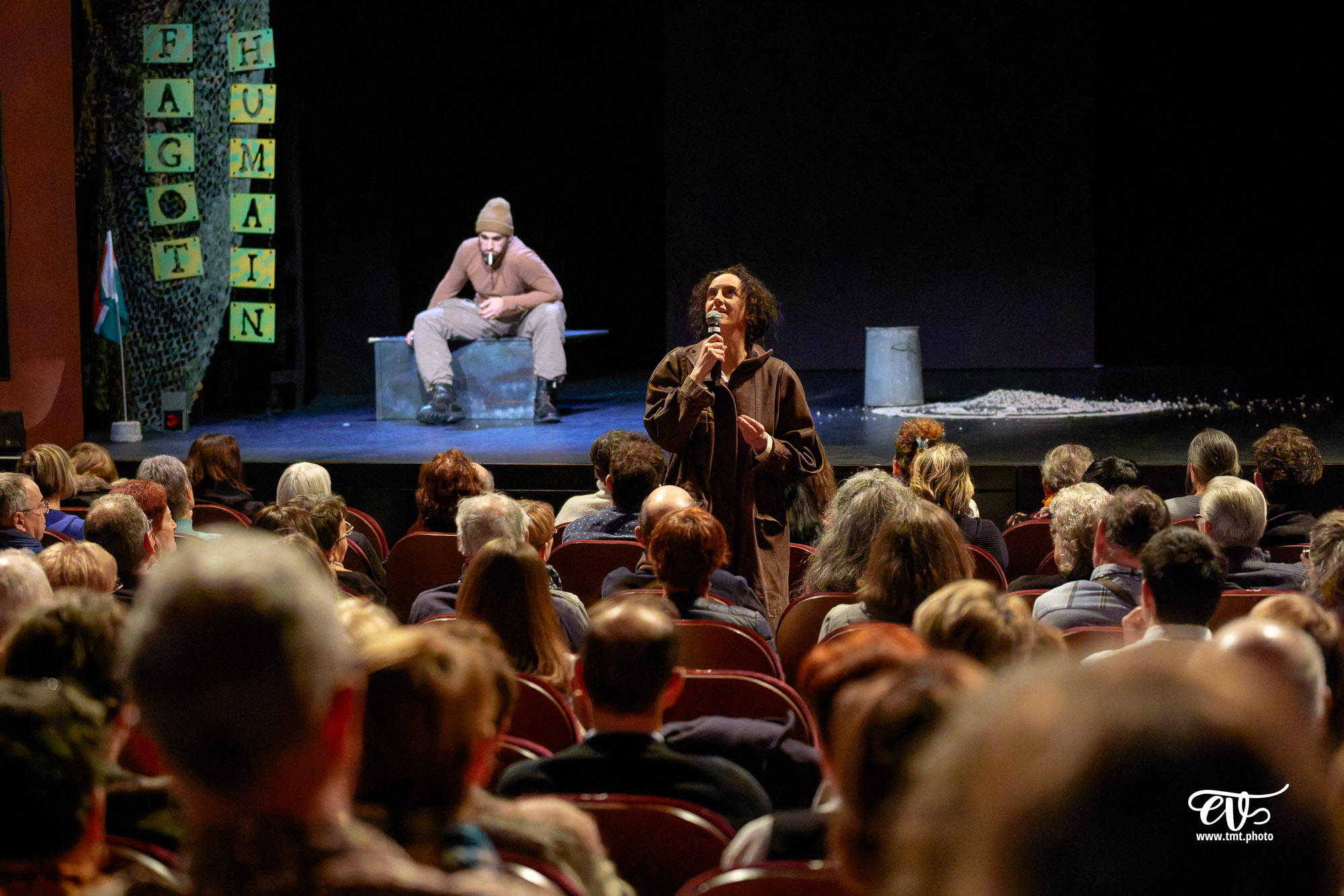 FEMME NON RÉ-ÉDUCABLE (CHOUETTE COMPAGNIE)